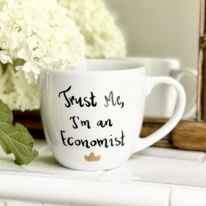 Kubek  Trust Me, I'm +  TWÓJ TEKST Kubek prezent inżyniera absolwenta prezent na zakończenie szkoły