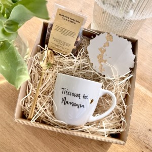 Gotowy Prezent Teściowa też mamusia + podstawka BOX Prezentowy podstawka Łyżeczka Prezent Kubek z napisem