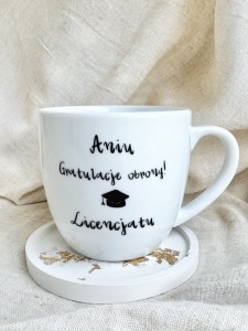 Kubek  GRATULACJE OBRONY LICENCJATU+ IMIĘ Kubek prezent magistra absolwenta prezent na zakończenie szkoły  