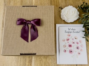 Gotowy Zestaw BOX MINI prezentowy dla pracowników z okazcji dnia kobiet hurt już od 8,9zł netto/sztuka