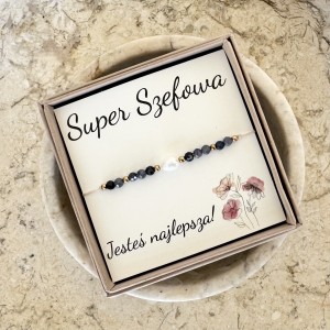 Bransoletka dla Szefowej – szafir i perła na delikatnej nici | prezent „Super Szefowa” Jesteś najlepsza prezent dla Szefowej
