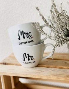 kubek MR & MRS + nazwisko ZESTAW 2x kubek Prezent na Ślub rocznicę ślubu pojemność do wyboru 